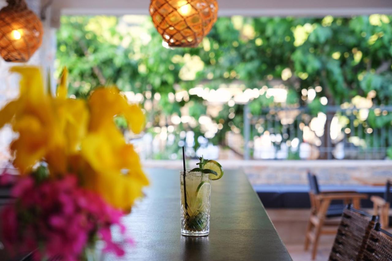 Margo Beach Hotel ยีธิโอ ภายนอก รูปภาพ